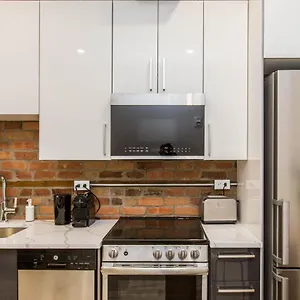 Lofts Du Parc Lahaie Apartment Montreal