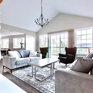 Stunning With Amazing Views Near The Apartment Victoria