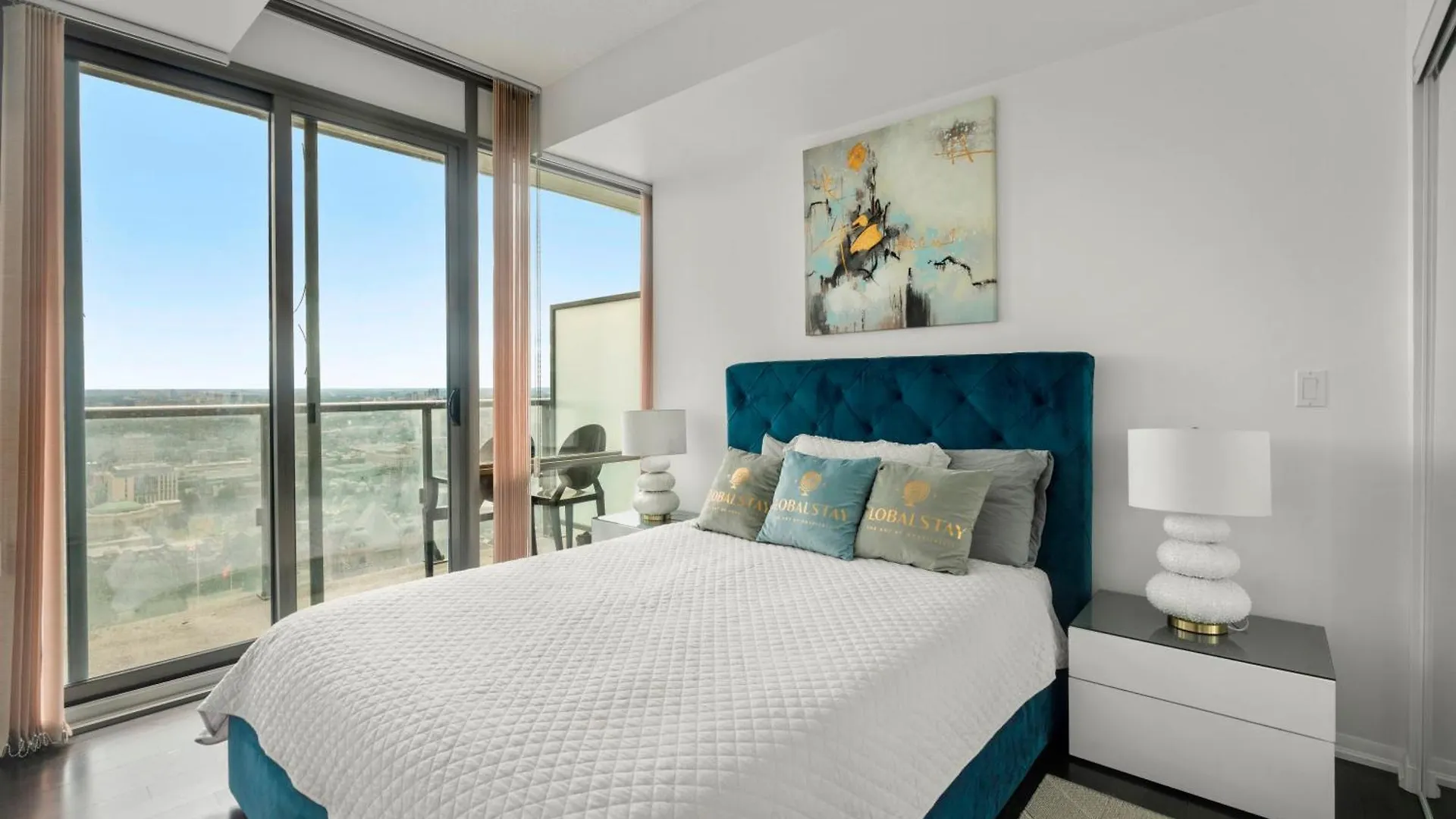 Globalstay. Burano Condos In Downtown Toronto Canada