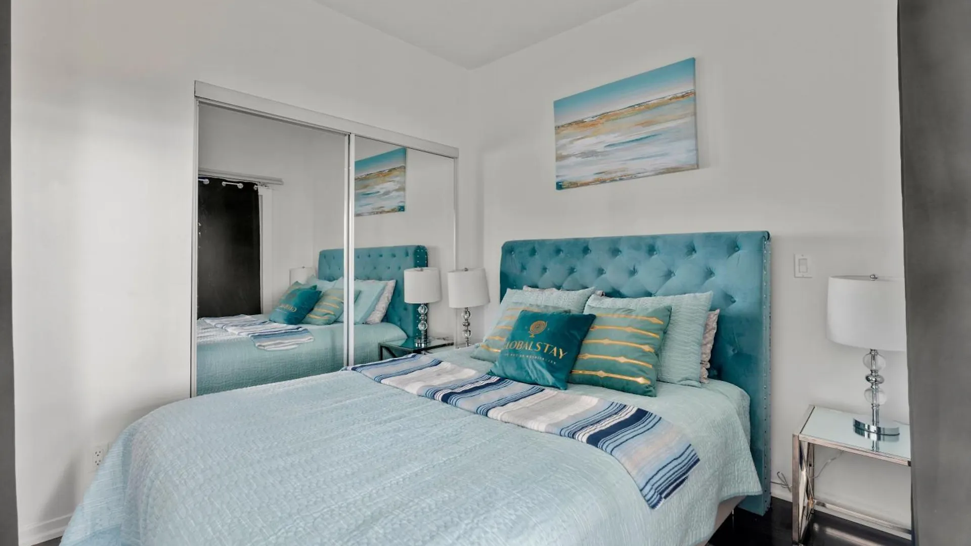 Apartment Globalstay. Burano Condos In Downtown Toronto Canada