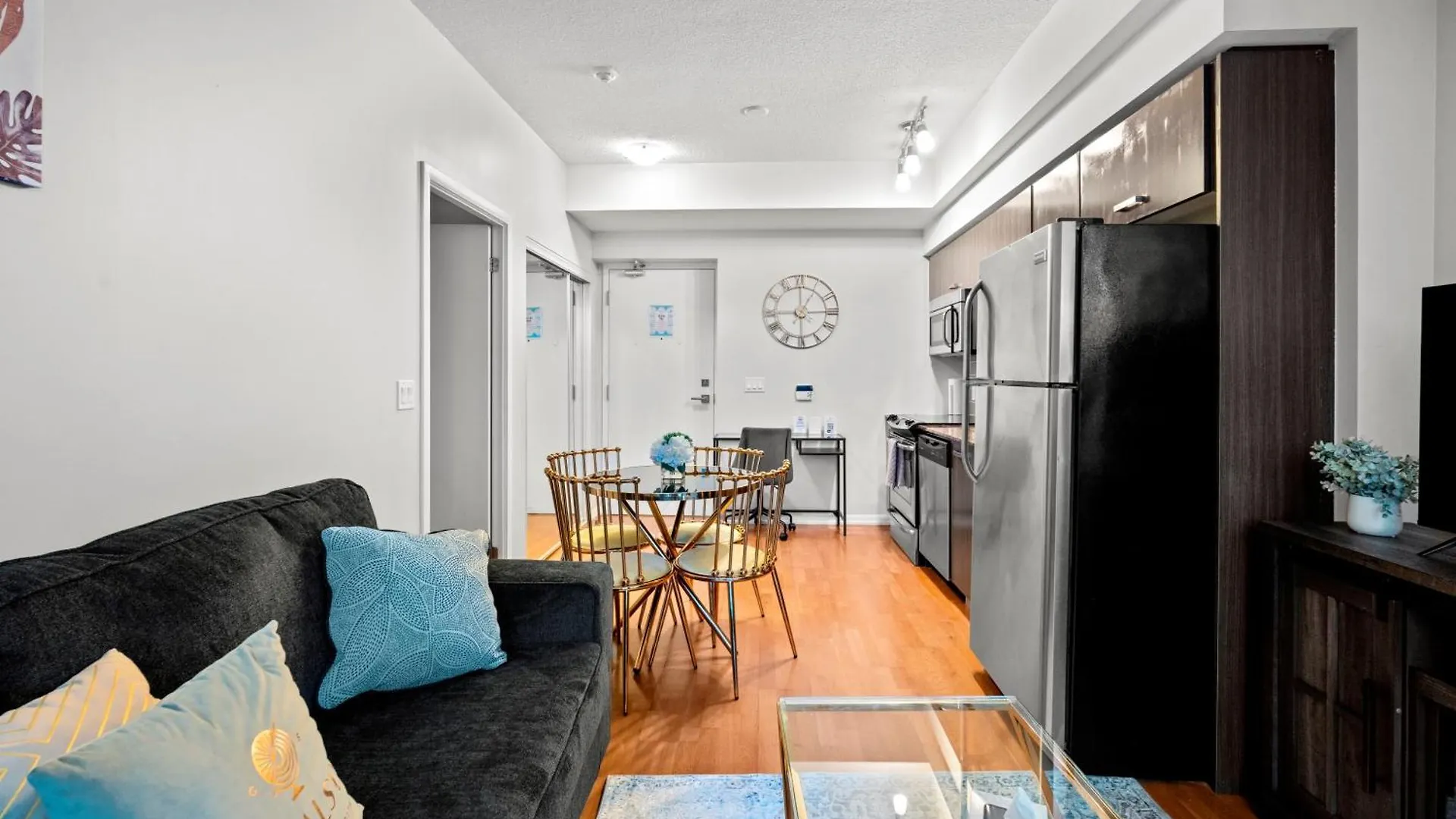 Apartment Globalstay. Burano Condos In Downtown Toronto