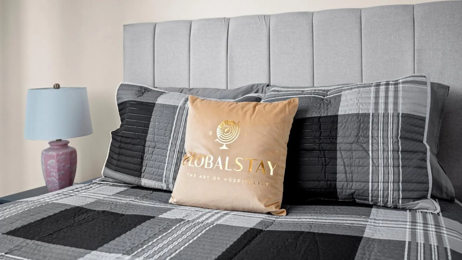 Globalstay. Burano Condos In Downtown Toronto 0*,