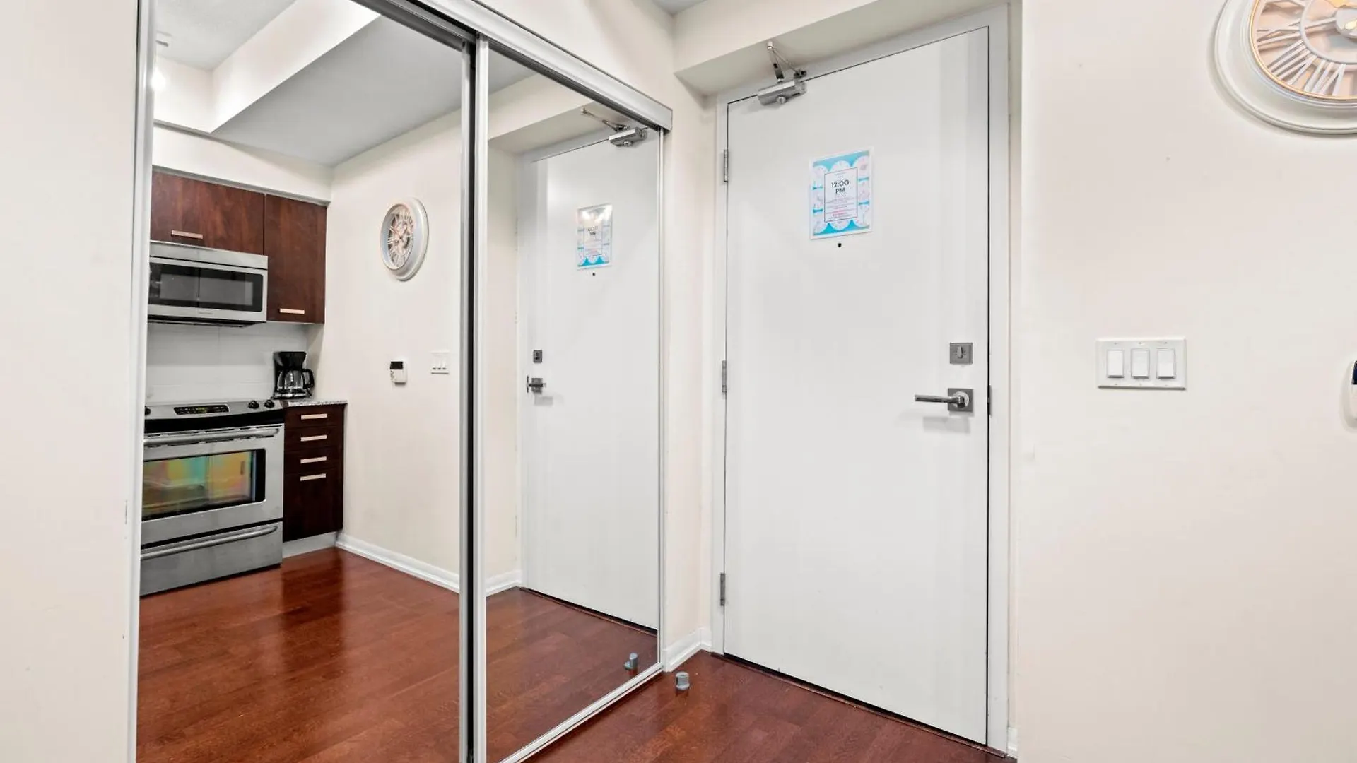 Apartment Globalstay. Burano Condos In Downtown Toronto