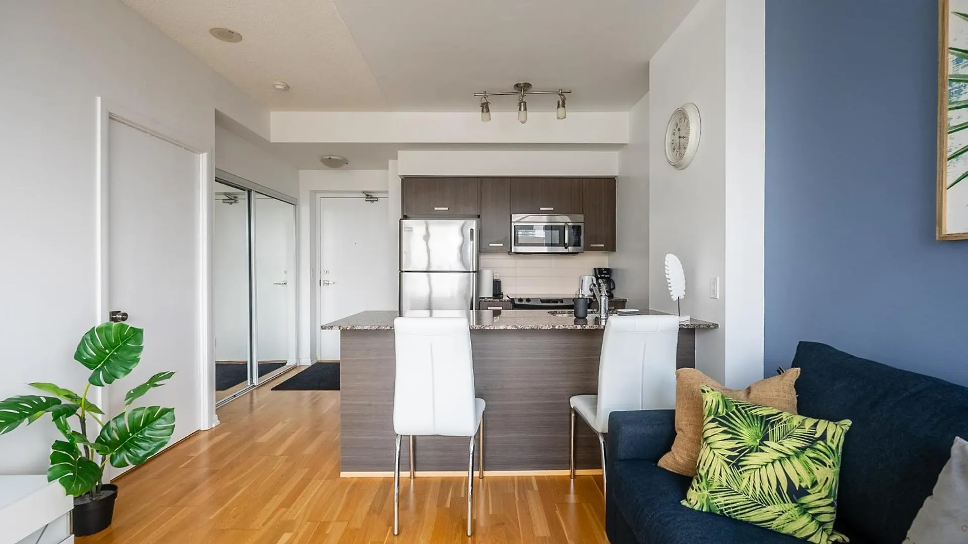 Globalstay. Burano Condos In Downtown Toronto Apartment