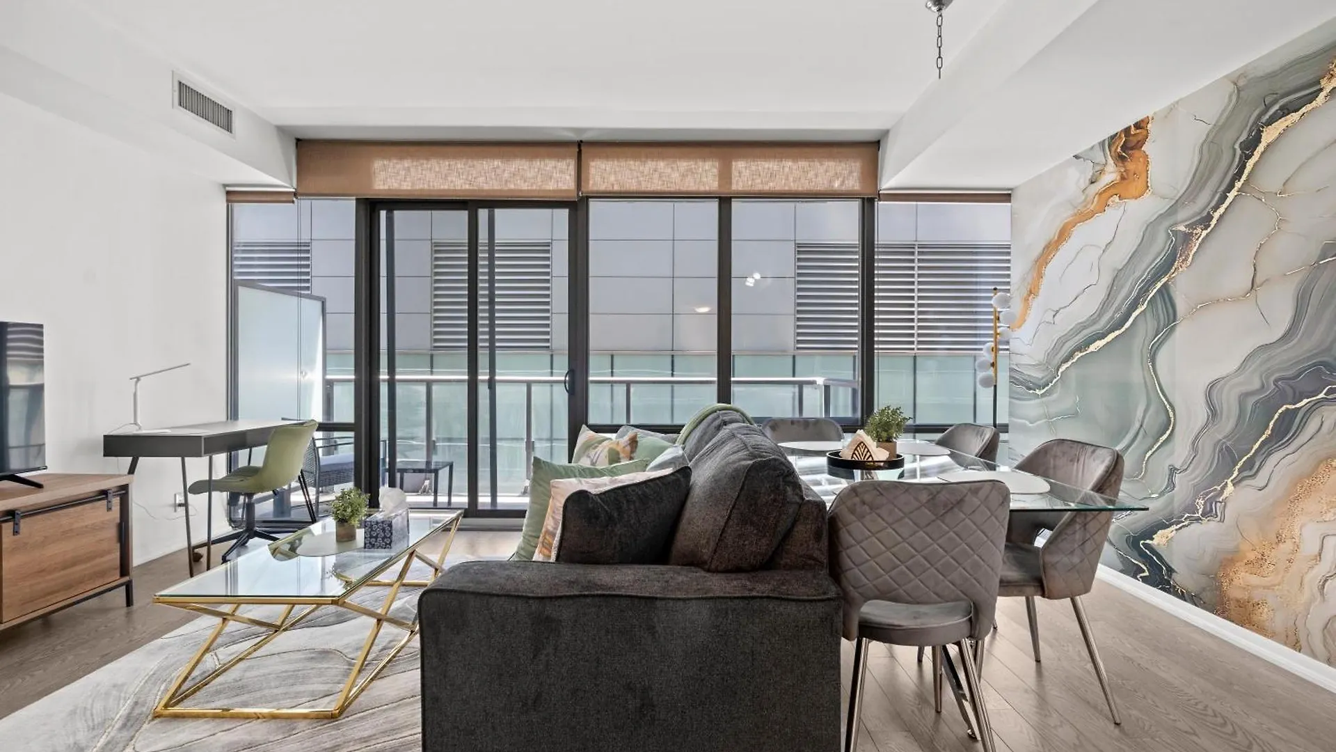 Apartment Globalstay. Burano Condos In Downtown Toronto Canada